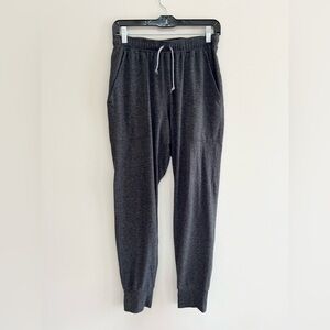 Rabbit EZ Lightweight Semi-Relaxed Fit Joggers in Black Charcoal, size M